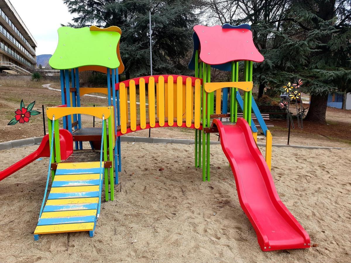 Хотел Дани Sandanski Ngoại thất bức ảnh